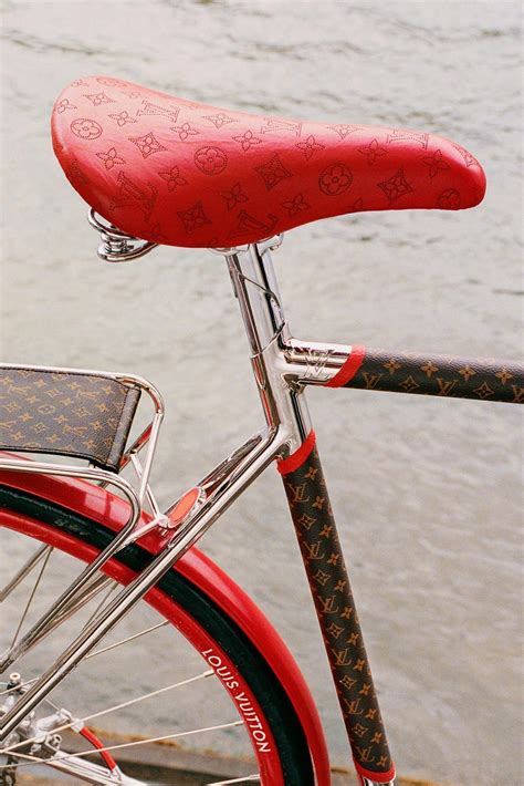 Louis Vuitton tamboite bike